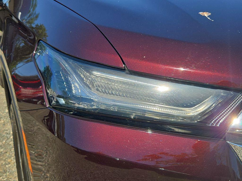 used 2023 Chevrolet Traverse car, priced at $29,500