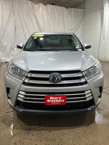 used 2019 Toyota Highlander Hybrid car, priced at $27,808