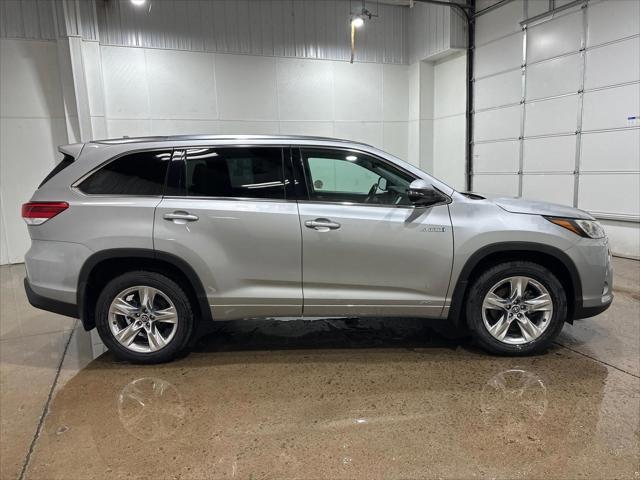 used 2019 Toyota Highlander Hybrid car, priced at $26,569