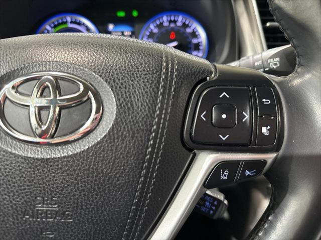 used 2019 Toyota Highlander Hybrid car, priced at $26,569