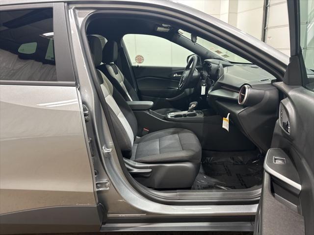 new 2025 Chevrolet Trax car, priced at $24,885