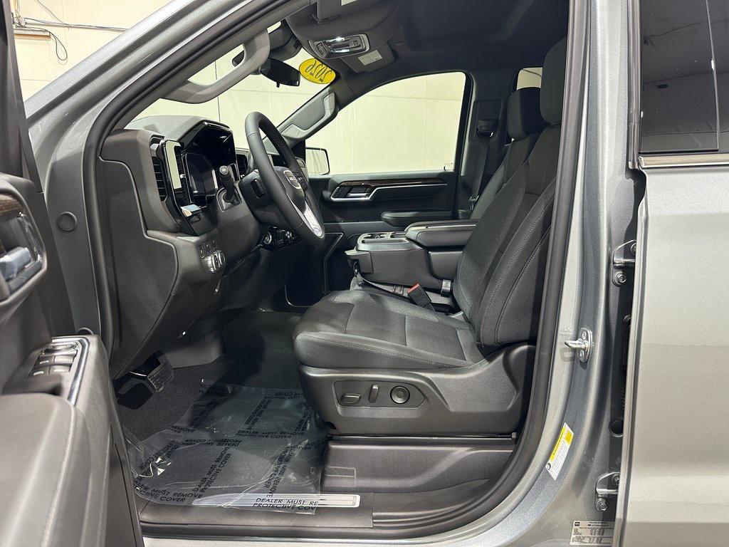 new 2026 GMC Sierra 1500 car, priced at $58,035