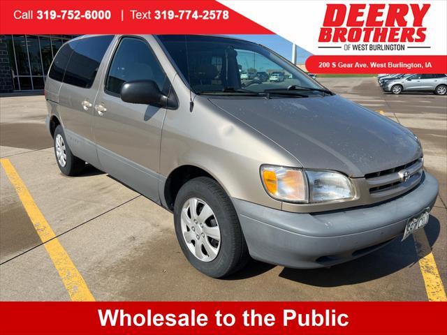 used 2000 Toyota Sienna car, priced at $4,497