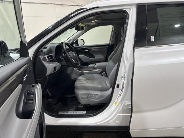 used 2023 Toyota Highlander Hybrid car, priced at $49,999