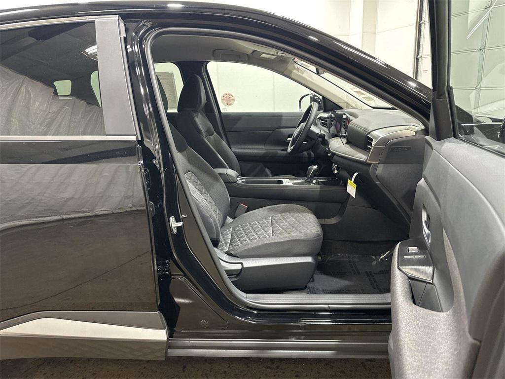 new 2025 Nissan Kicks car, priced at $24,860