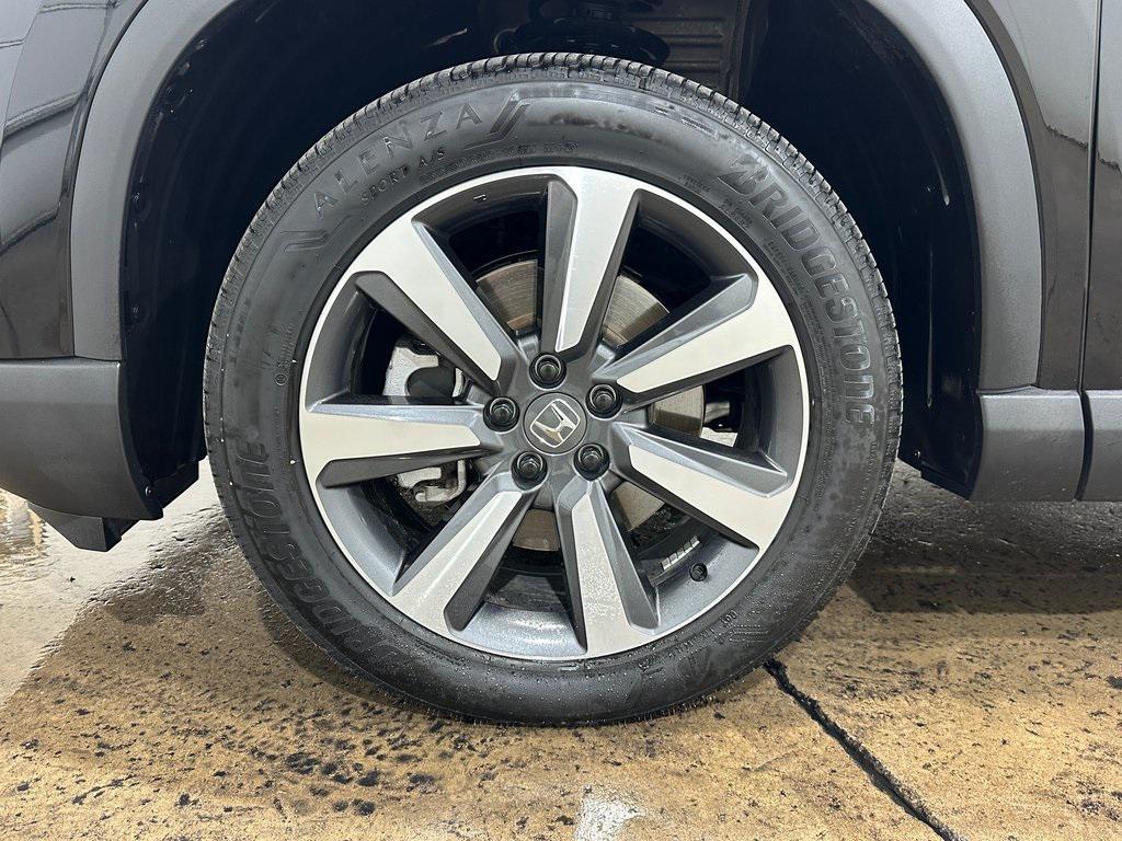 used 2025 Honda Pilot car, priced at $44,622