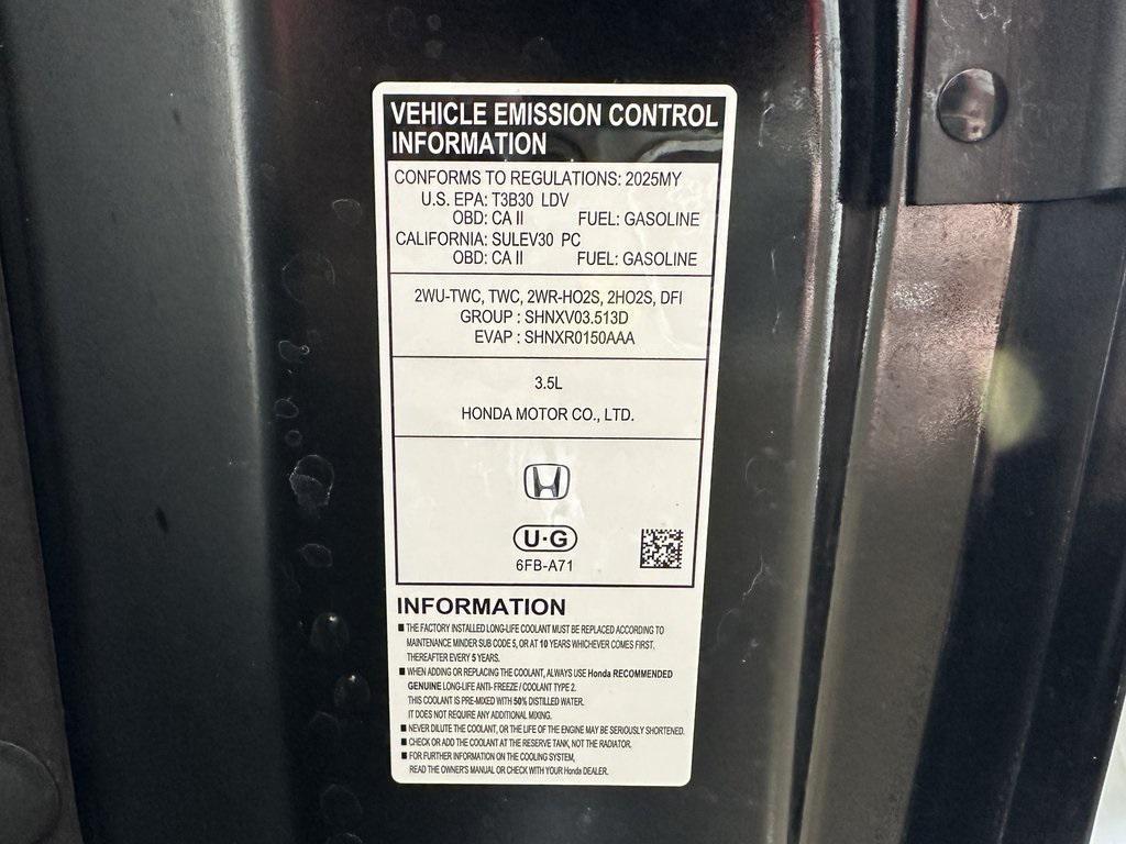 used 2025 Honda Pilot car, priced at $44,622