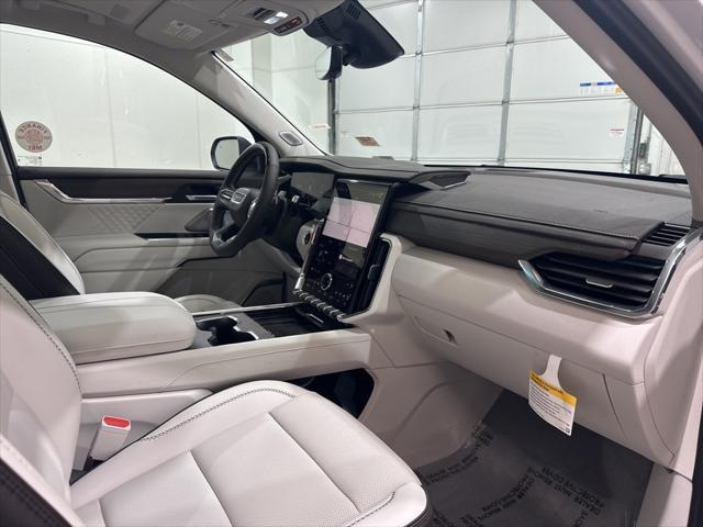 new 2025 GMC Acadia car, priced at $65,015