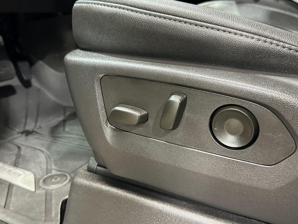 used 2024 Chevrolet Silverado 2500 car, priced at $57,305