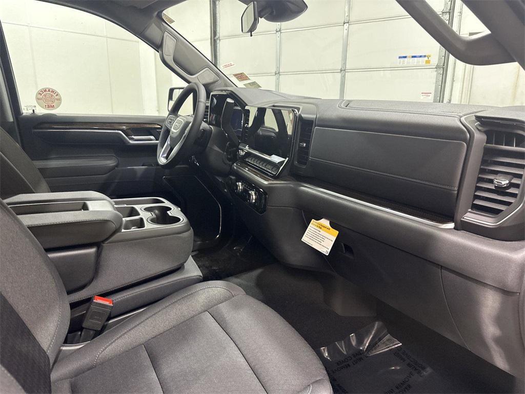 new 2025 GMC Sierra 1500 car, priced at $54,390