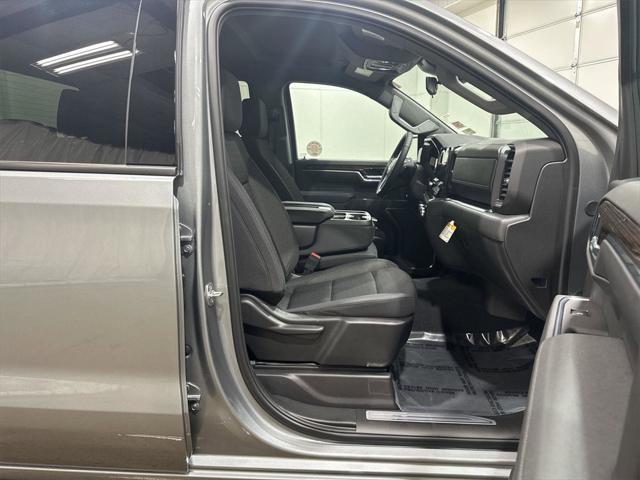 new 2025 GMC Sierra 1500 car, priced at $54,390
