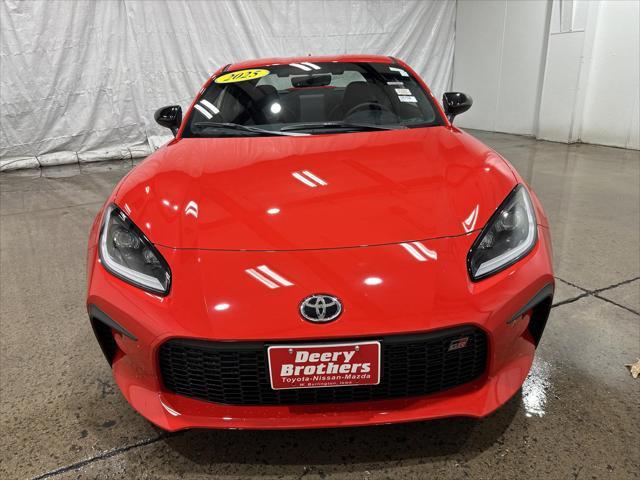 new 2025 Toyota GR86 car, priced at $40,312
