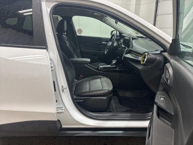 used 2025 Chevrolet Trax car, priced at $23,760