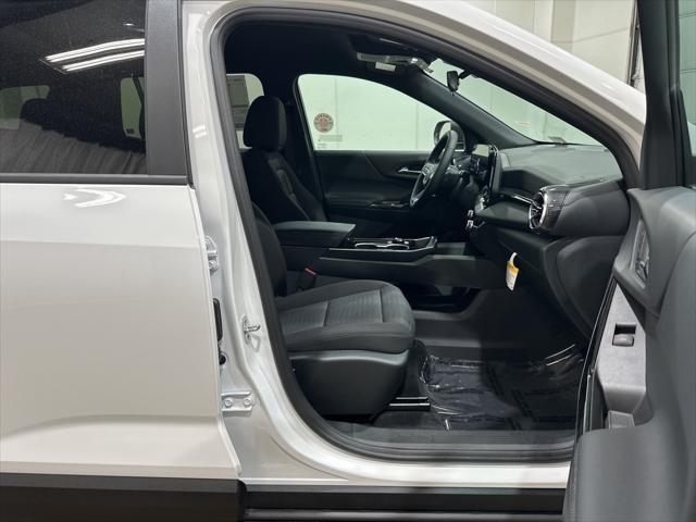 new 2026 Chevrolet Equinox car, priced at $30,495