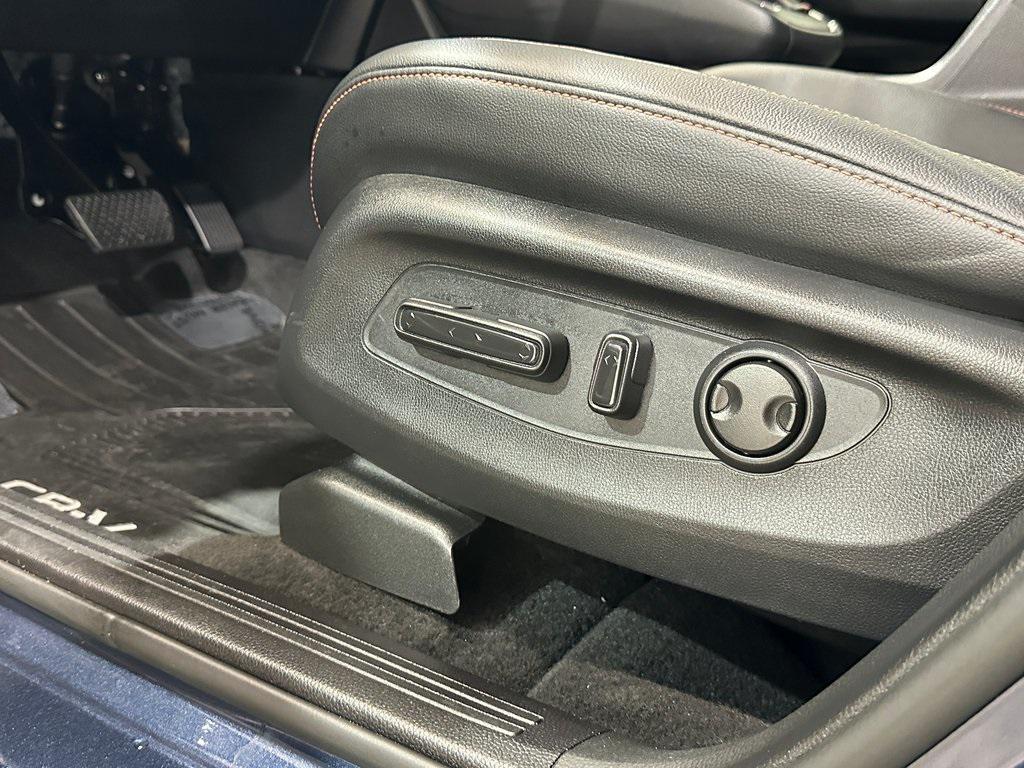 used 2025 Honda CR-V Hybrid car, priced at $35,999