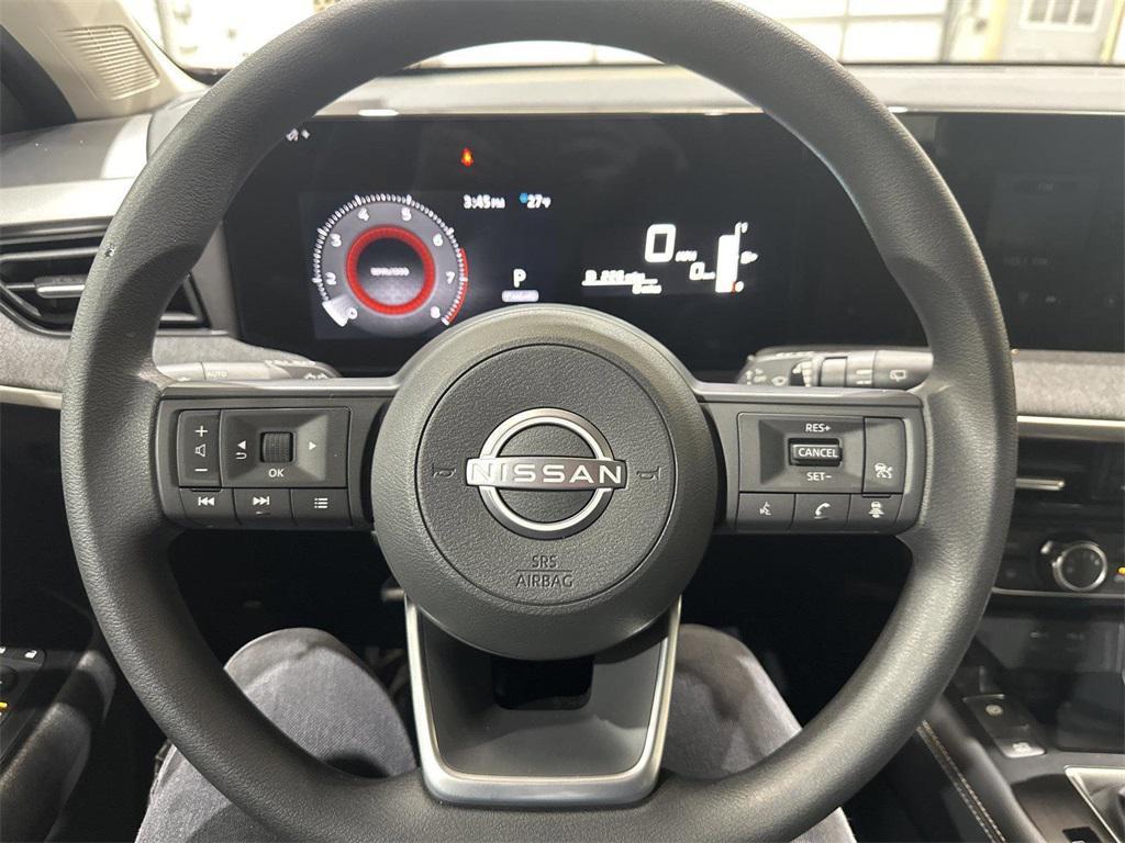 new 2025 Nissan Kicks car, priced at $25,085