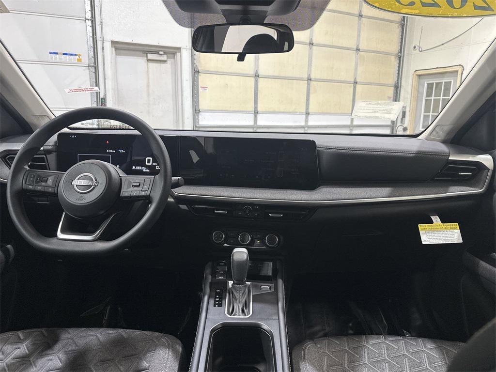 new 2025 Nissan Kicks car, priced at $25,085