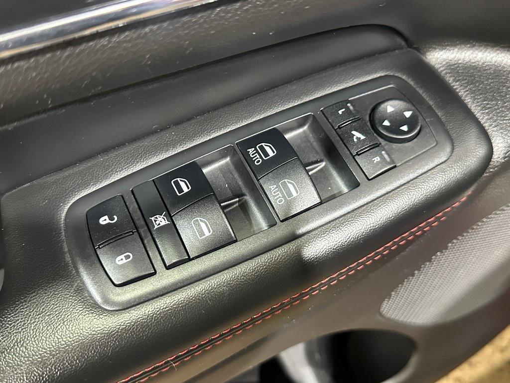 used 2018 Jeep Grand Cherokee car, priced at $17,953