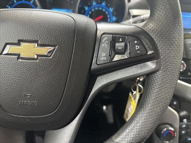 used 2014 Chevrolet Cruze car, priced at $6,500