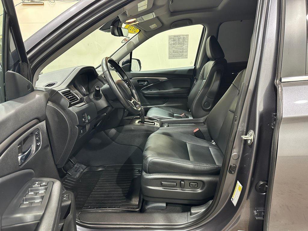 used 2020 Honda Pilot car, priced at $25,441