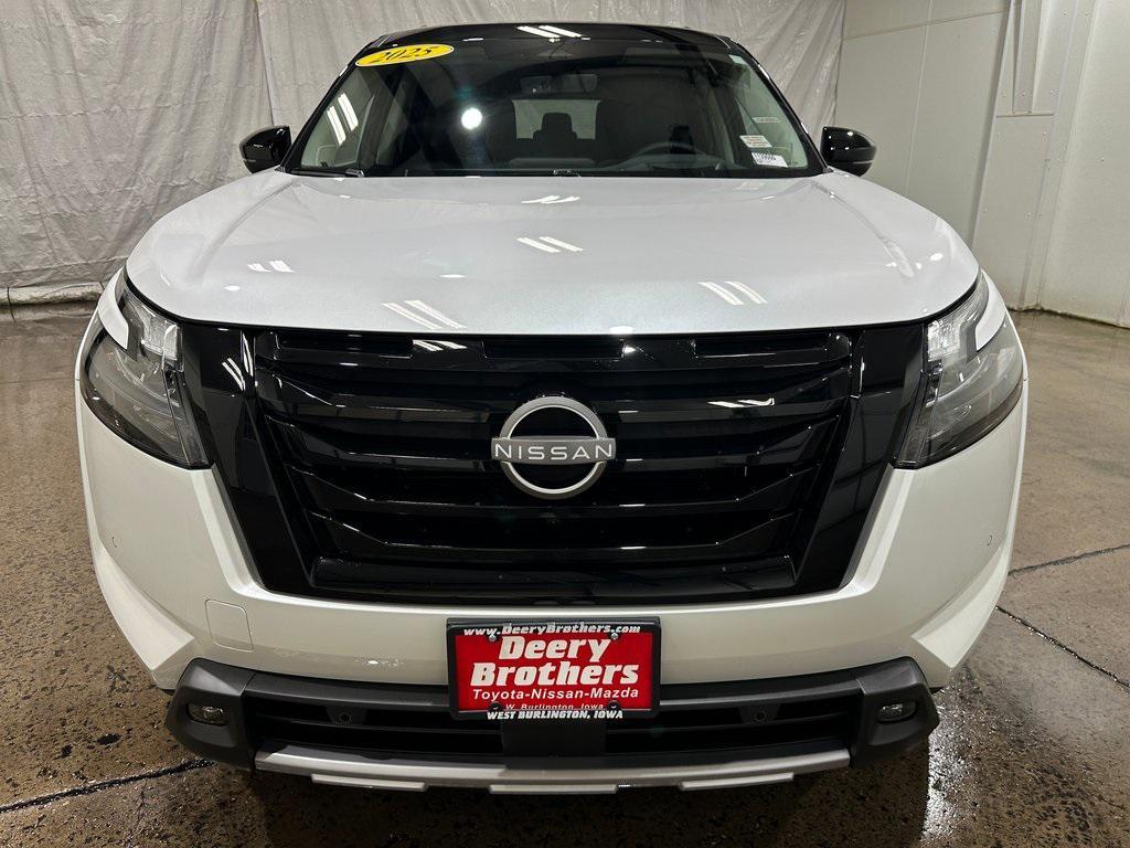 new 2025 Nissan Pathfinder car, priced at $52,255