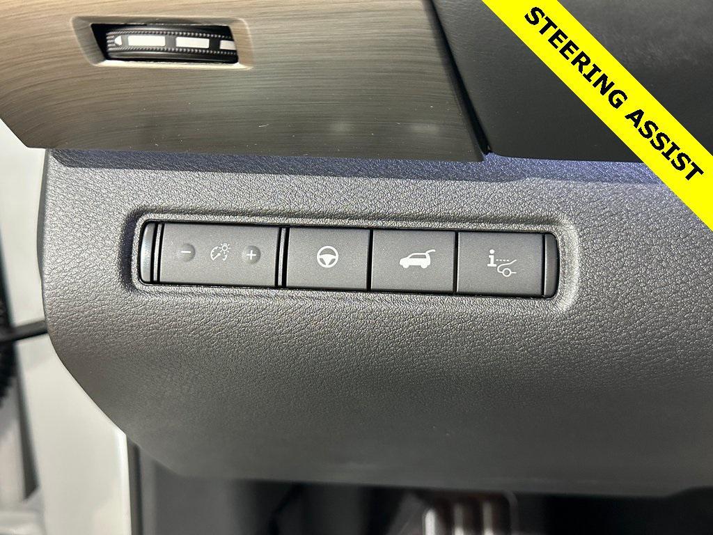 new 2025 Nissan Pathfinder car, priced at $52,255