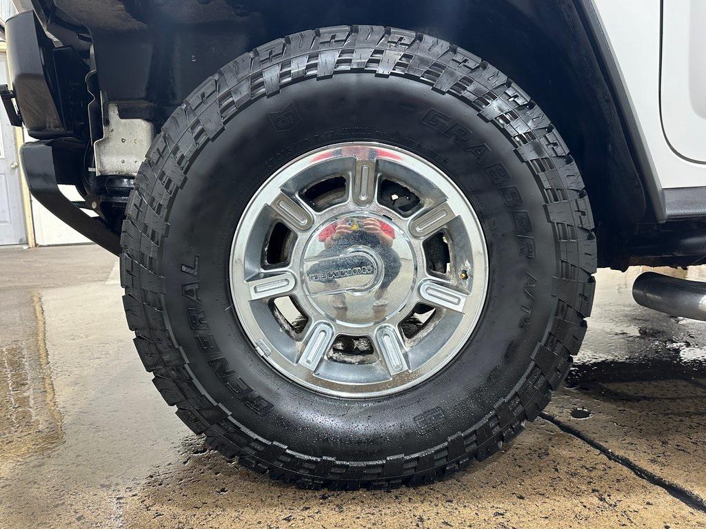 used 2006 Hummer H2 car, priced at $17,999