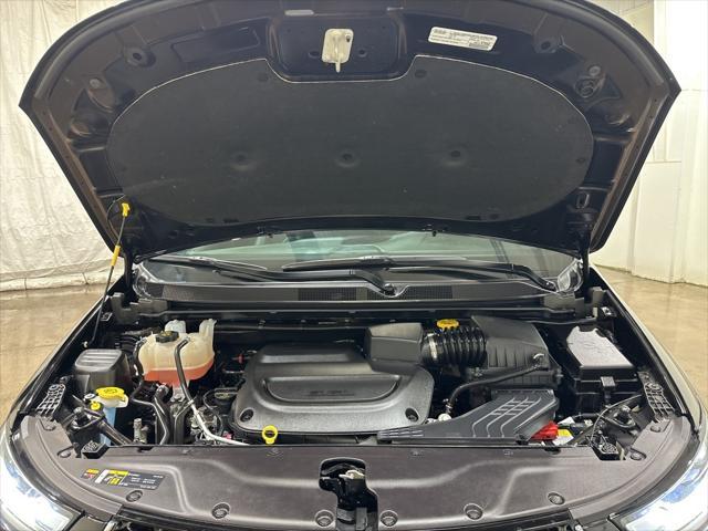 used 2025 Chrysler Pacifica car, priced at $36,034