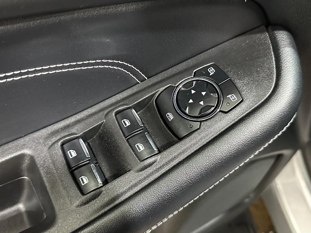 used 2023 Ford Edge car, priced at $25,928