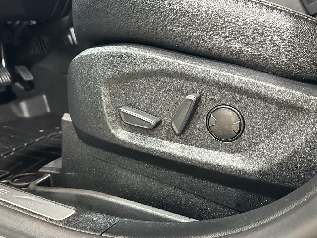 used 2023 Ford Edge car, priced at $25,928