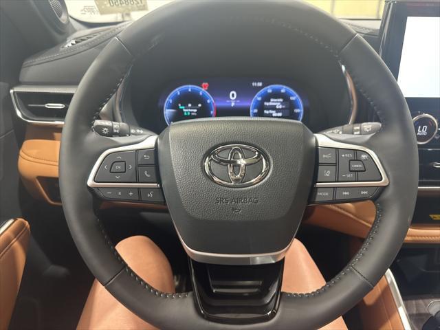 new 2025 Toyota Highlander car, priced at $55,537