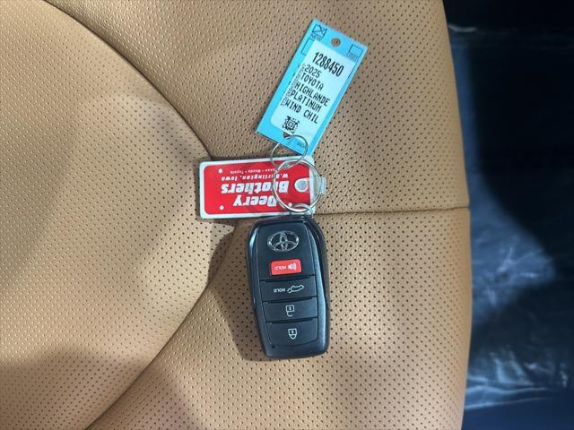 new 2025 Toyota Highlander car, priced at $55,537