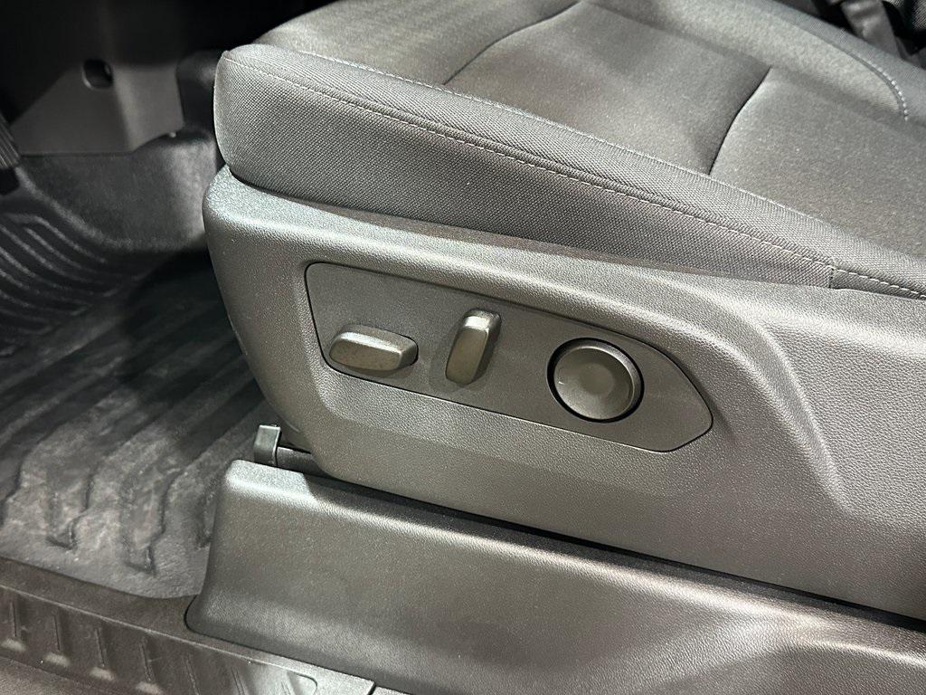 used 2025 GMC Sierra 1500 car, priced at $44,286