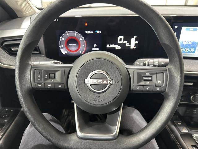 new 2025 Nissan Kicks car, priced at $26,160
