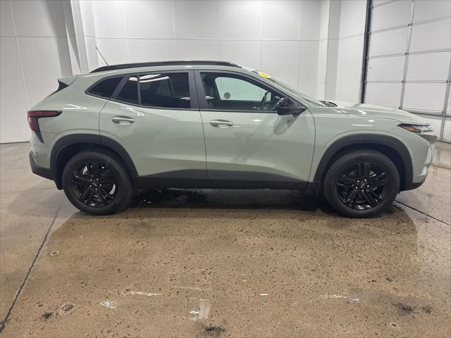 new 2025 Chevrolet Trax car, priced at $28,180