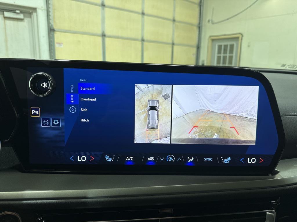 new 2025 Chevrolet Traverse car, priced at $44,540