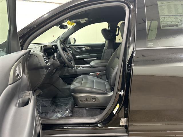 new 2025 Chevrolet Traverse car, priced at $48,540