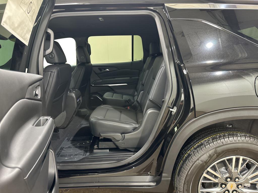 new 2025 Chevrolet Traverse car, priced at $44,540