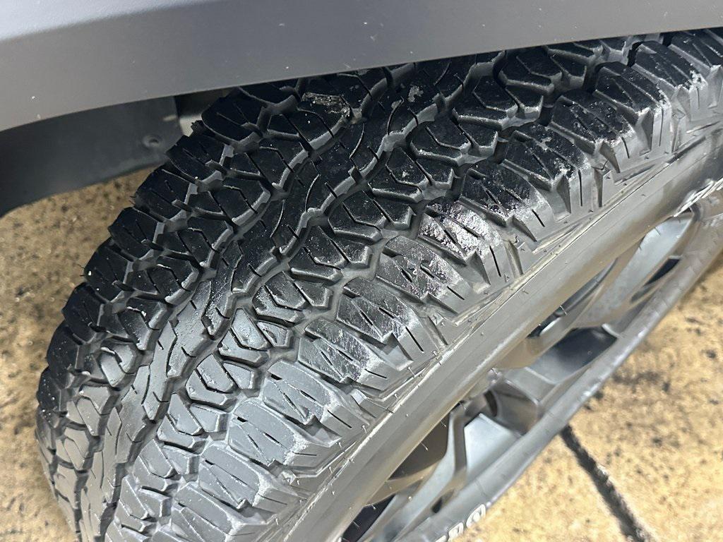 used 2018 Jeep Cherokee car, priced at $18,580