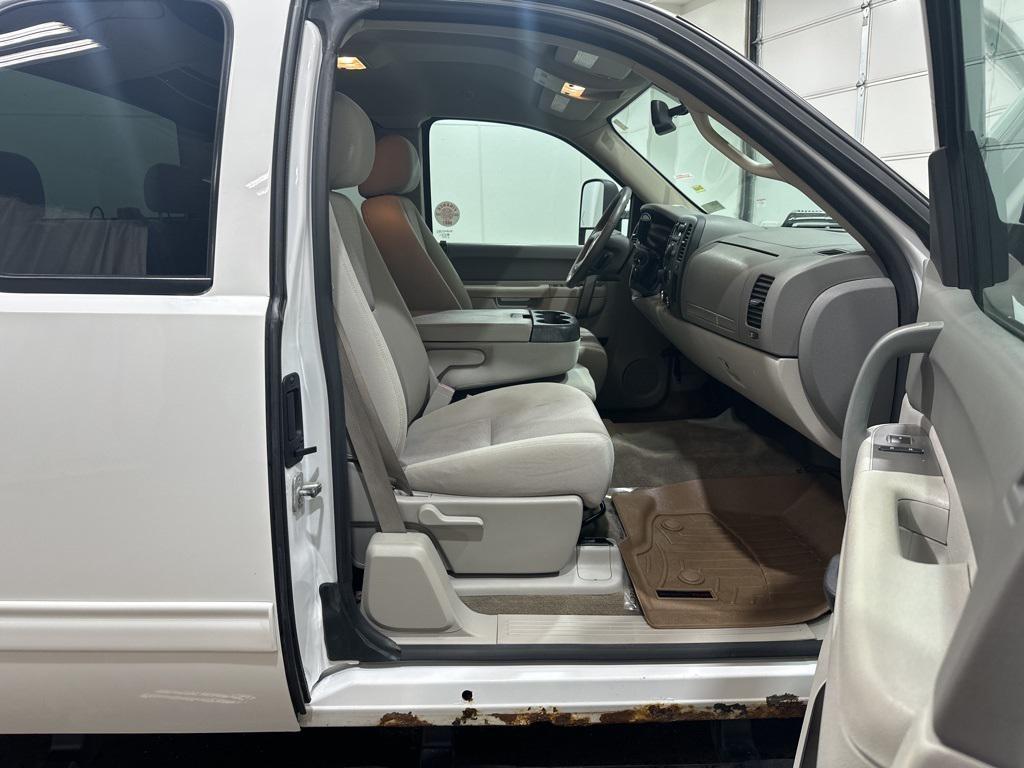 used 2013 Chevrolet Silverado 2500 car, priced at $4,999