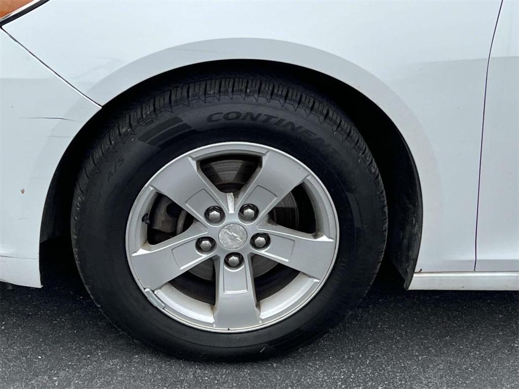 used 2013 Chevrolet Malibu car, priced at $1,999