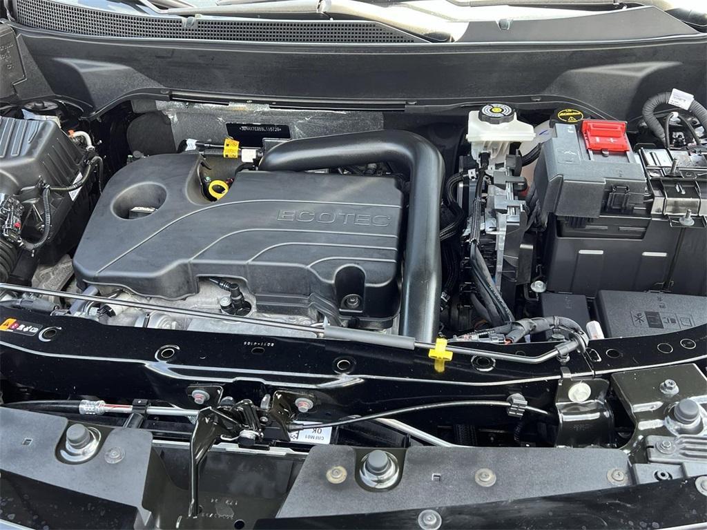 used 2025 Chevrolet Equinox car, priced at $31,598