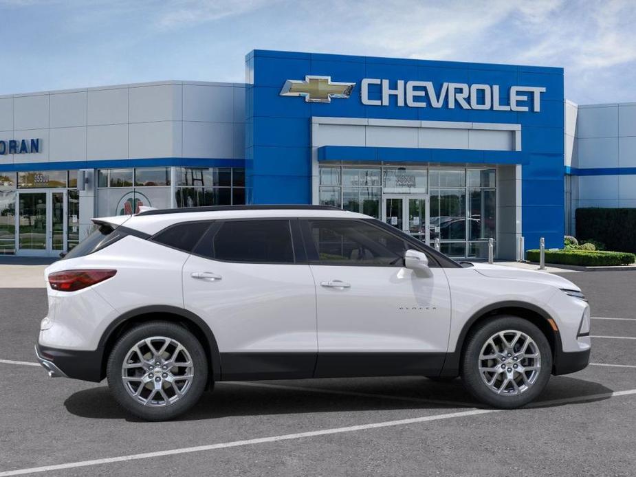 new 2025 Chevrolet Blazer car, priced at $44,554