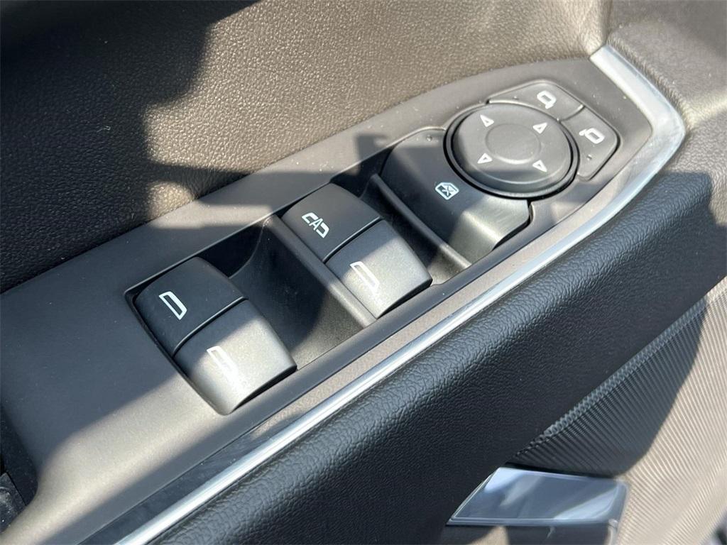 used 2022 Chevrolet Silverado 1500 car, priced at $41,598