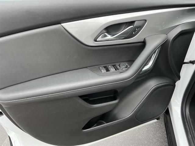used 2023 Chevrolet Blazer car, priced at $20,991