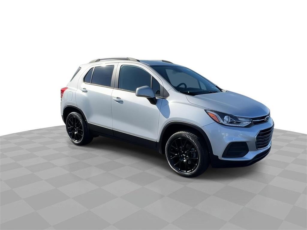 used 2022 Chevrolet Trax car, priced at $17,798