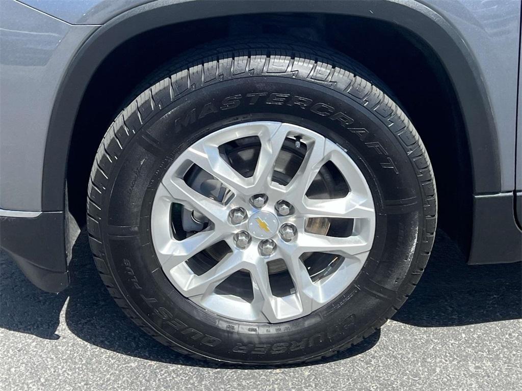 used 2020 Chevrolet Traverse car, priced at $22,991