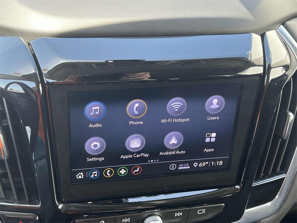 used 2020 Chevrolet Traverse car, priced at $22,991