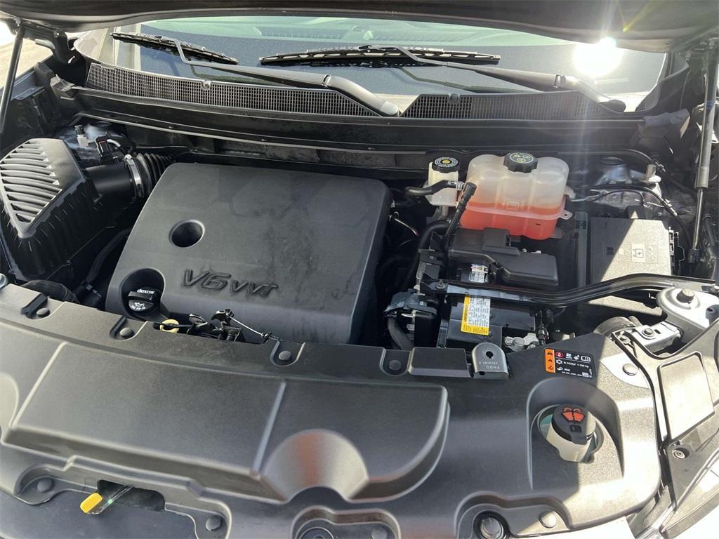 used 2020 Chevrolet Traverse car, priced at $22,991