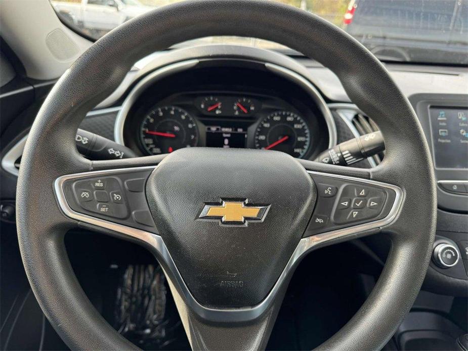 used 2018 Chevrolet Malibu car, priced at $16,991